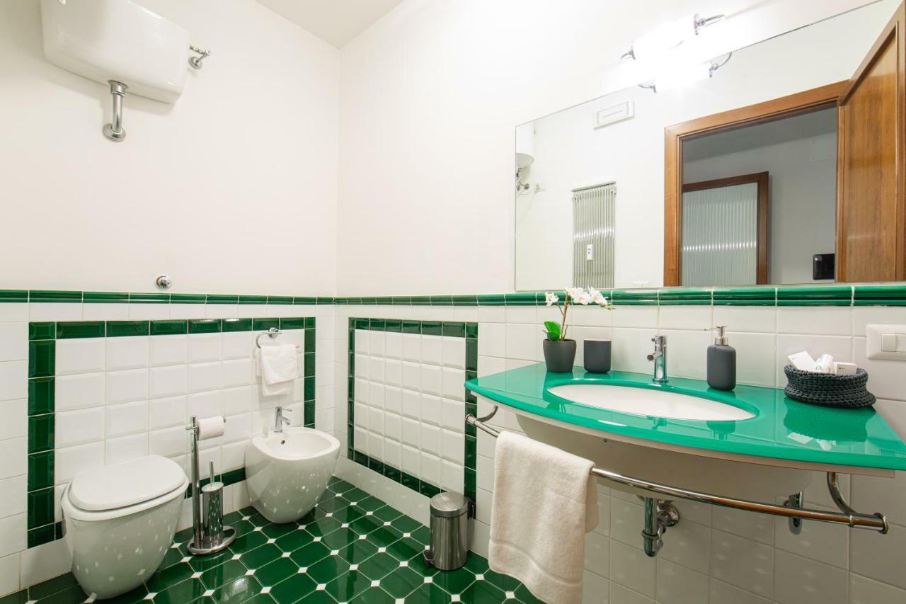 Lombardia40 Luxury Suites Рим Екстер'єр фото